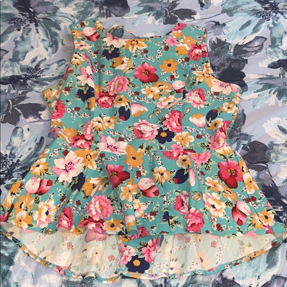 Floral top